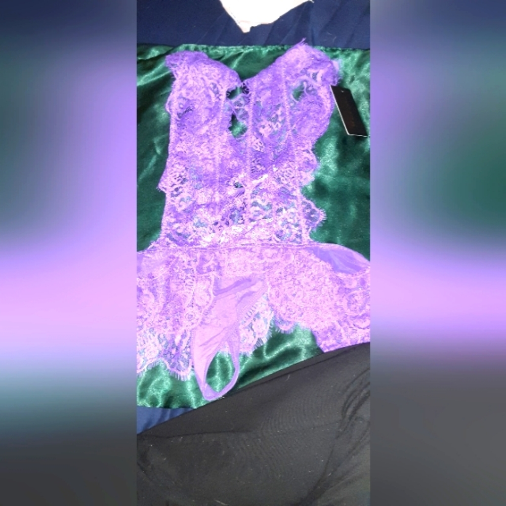 Frederick of Hollywood size M